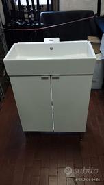 lavabo d'appoggio con mobile