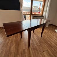 Tavolo allungabile in legno