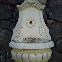 Fontana in pietra fontanella cemento per giardino