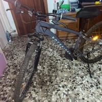 MOUNTAIN BIKE ROCKRIDER ST100 NUOVA