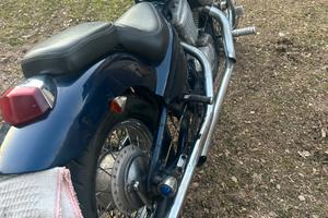 Moto honda shadow vt 600