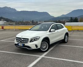 Mercedes-benz GLA 220d 4Matic Premium Full Opt.