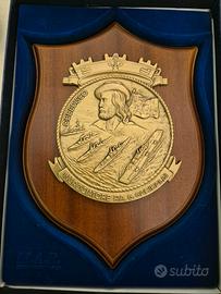 crest