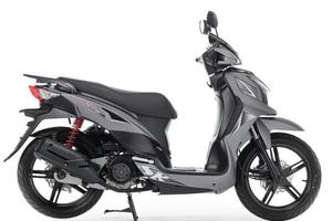 Sym Symphony SR 125 Bauletto in omaggio !