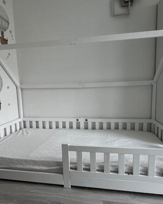 Lettino montessoriano per bambini