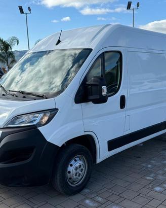 PEUGEOT Boxer 2.2 BlueHDi 140 S&S L2 H2