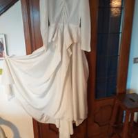 Abito di seta damascata