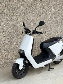 Yadea G5S 2025 pari al nuovo