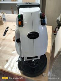 macchina caffè perfettamente funzionante 