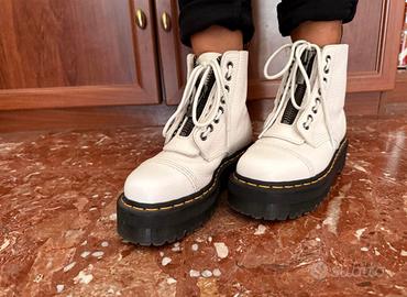 Dr. MARTENS STIVALE