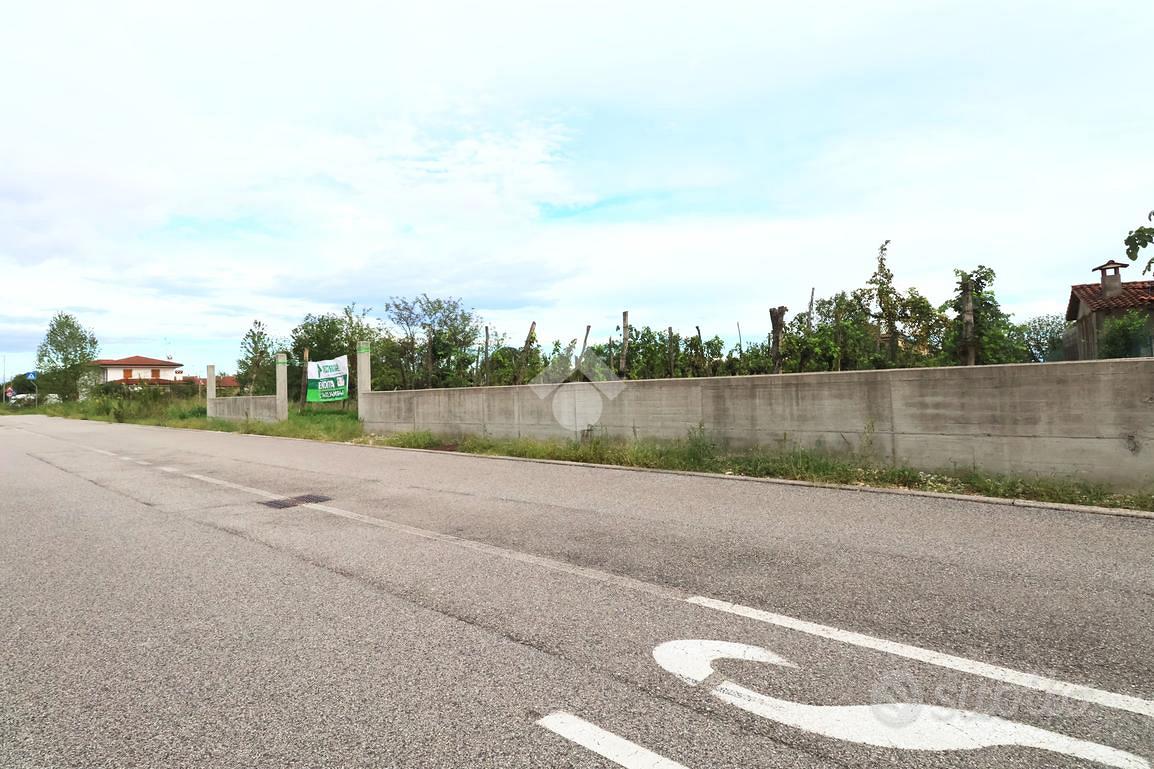 TER. RESIDENZIALE A REMANZACCO - Vista 4
