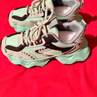 Sneakers triple s in tecnico green light