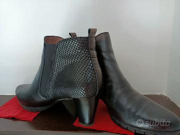 Stivaletti neri ankle boots Wonders, taglia 41.