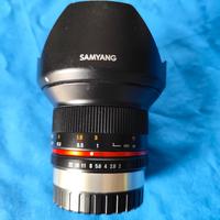 Obiettivo Samyang 12mm F2 per Fuji xmount