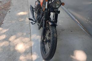 Moto 400