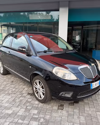 Lancia Ypsilon 1.2 BENZINA 2012 E5 - NEOPATENTATI