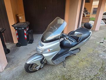 Suzuki Burgman 400 - 2011