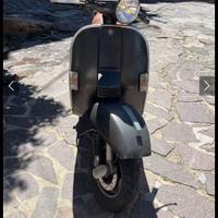 Piaggio Vespa 150 LX - 2013