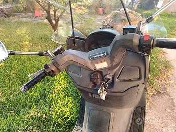Suzuki Burgman 400
