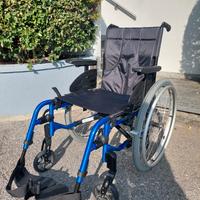 Sedia a rotelle leggera chiudibile INVACARE Action