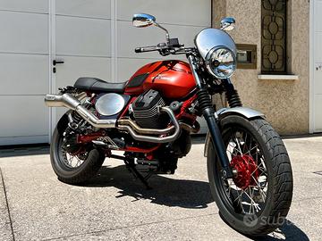 Moto Guzzi V7 - 2015