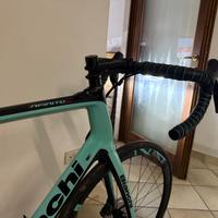 Bianchi infinito