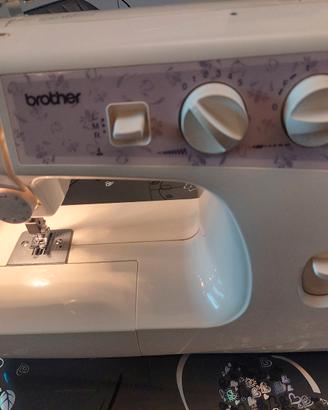 Macchina da cucire Brother Ls1717