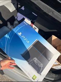 PlayStation 4 da 500GB perfettamente funzionante