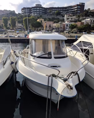 Quicksilver Pilothouse 640