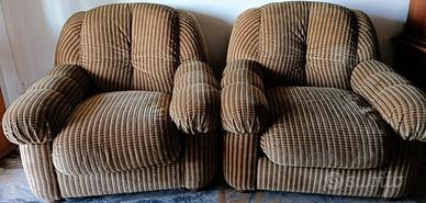 Coppia di poltrone super confortevoli – stile clas