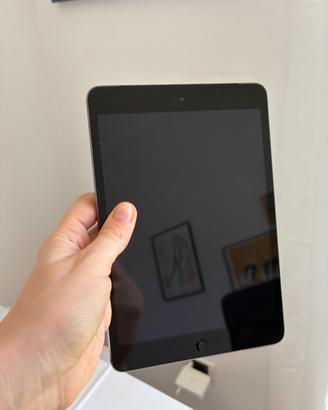 2013 Apple mini iPad 2nd Gen 16 GB con SIM