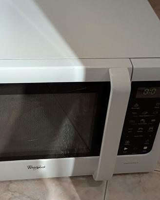 Whirpool microonde usato pochissimo 