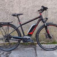 Scott Tour 10 ebike con motore Bosch