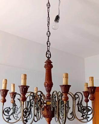 Lampadario legno ottone 8 luci vintage 