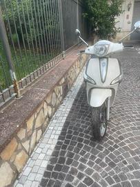 Scooter Liberty 150 semi nuovo