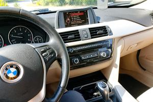  BMW 320 allestimento sportivo 