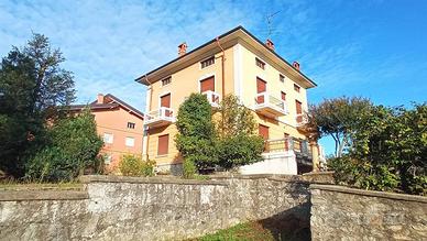 Villa di 282 m² con 4 locali e box auto doppio a G