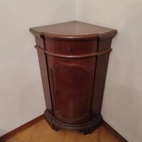 Comodino angolare in legno con cassetto