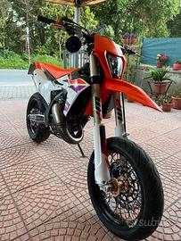 KTM 125