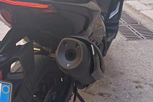 yamaha t max tech 560  giugno 2023 