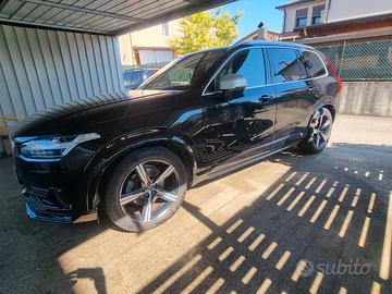 Volvo XC90 D5 235CV  AWD R-design  Full opt. 