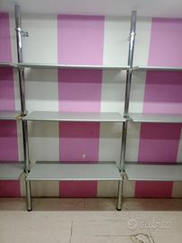 Ripiani per negozio abbigliamento 