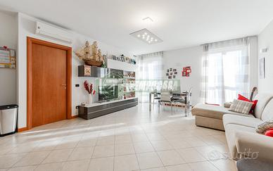 TRILOCALE CON AMPIO SOGGIORNO