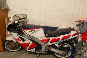 YAMAHA FZR 1000 genesis  87 progetto da completare