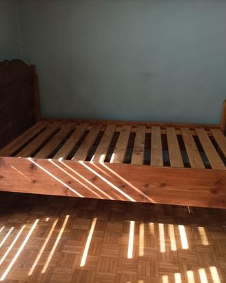 letto singolo di noce