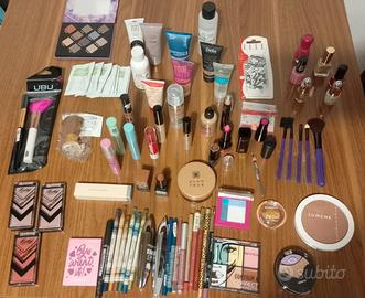 lotto più di 50 pezzi cosmetici 