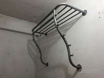 Ikea Logga appendiabiti da muro