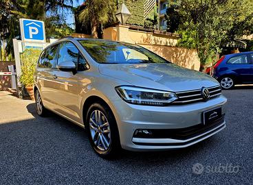 Volkswagen Touran 1.5 TSI ACT DSG 7 POSTI Executiv