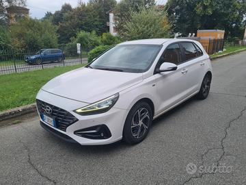 Hyundai i30 Fastback 1.6 CRDi 136 CV iMT 48V Prime