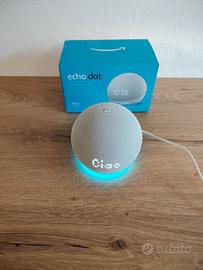 Amazon Alexa Echo dot 5 bianca con orologio 